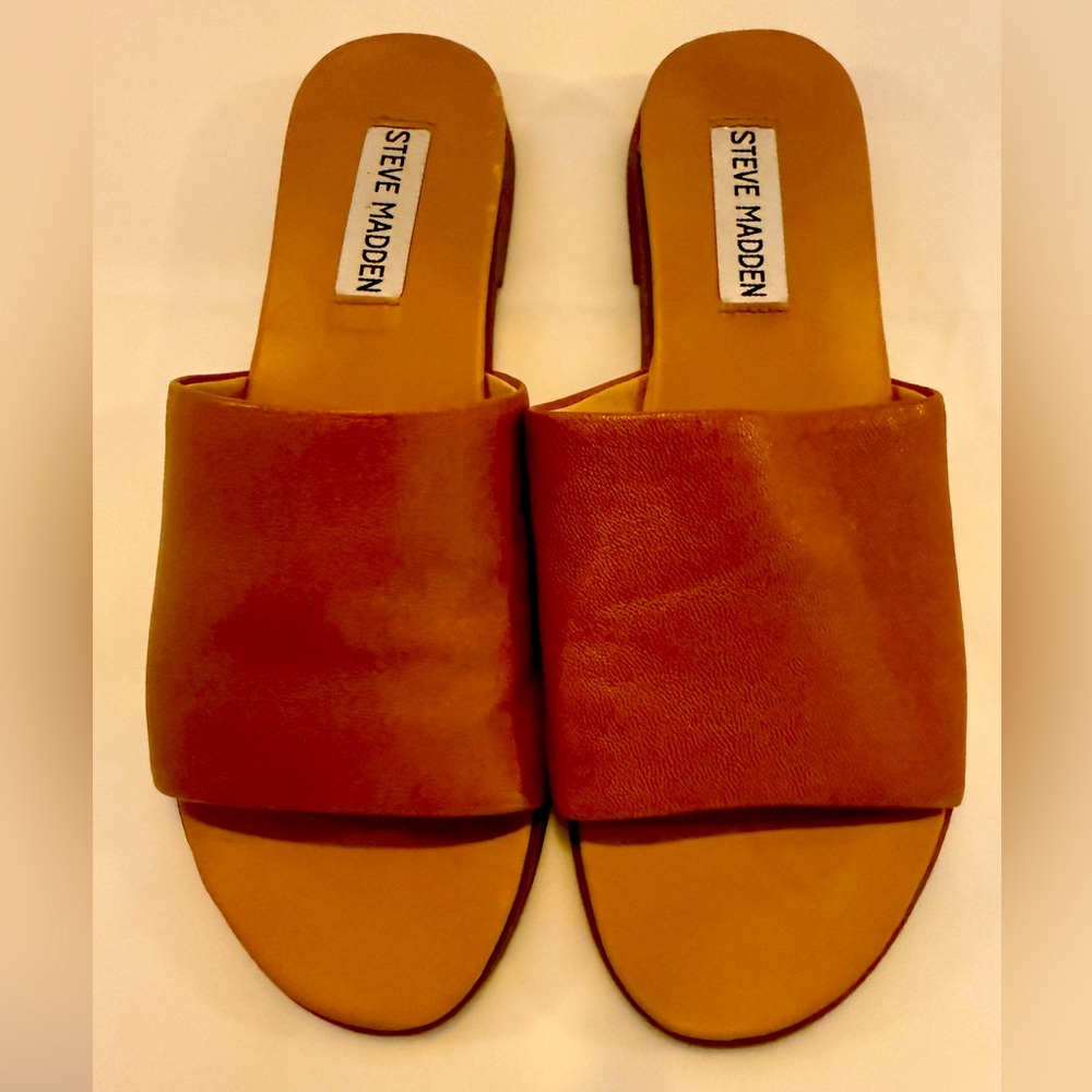 Steve Madden slide’s, sandal’s, black and cognac